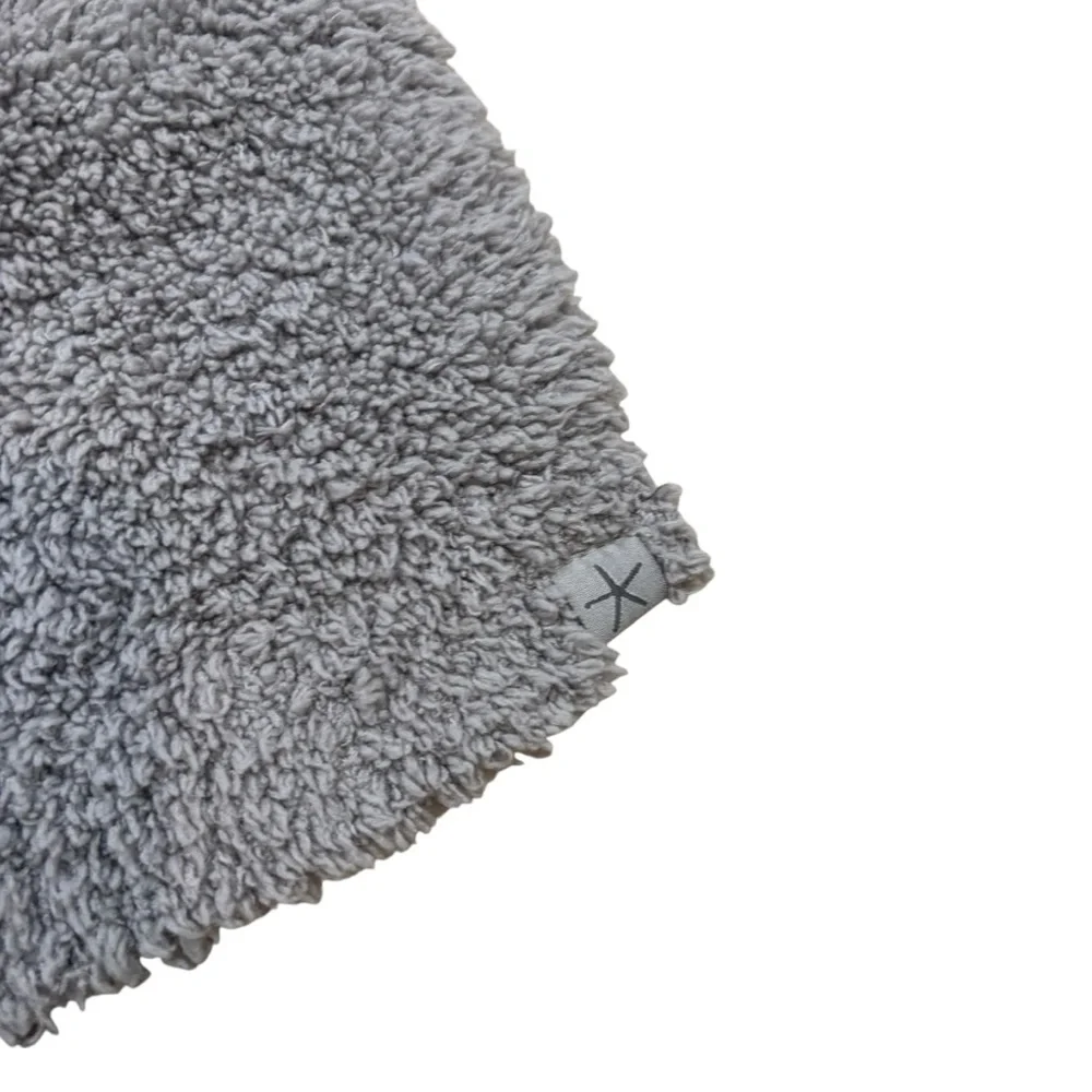 Ladies Barefoot Dreams CozyChic Brand Grey Scarf‎